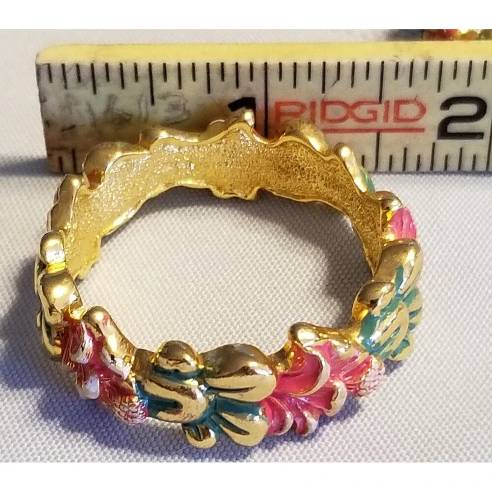 Hand‑Painted Gold Floral Napkin Rings Set of 5 – Vintage Style